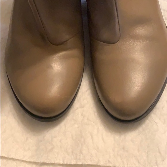 B. Makowsky Boots - Picture 4 of 8